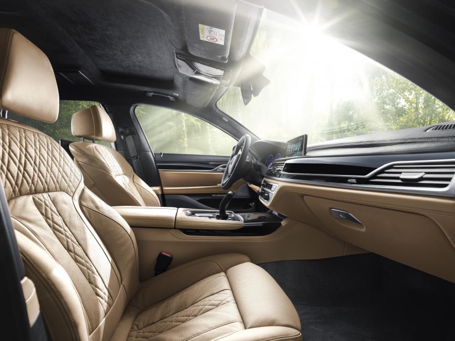 Интерьер Alpina B7 Bi-Turbo Allrad (G12) 2016 года  (NA) (фото 29 из 40)